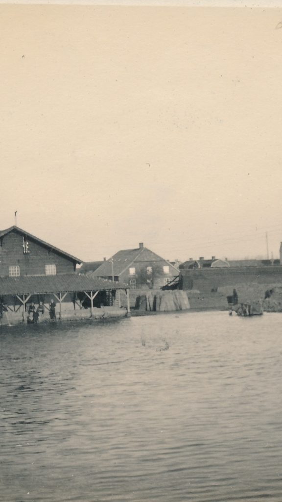 1926 – Natte voeten
